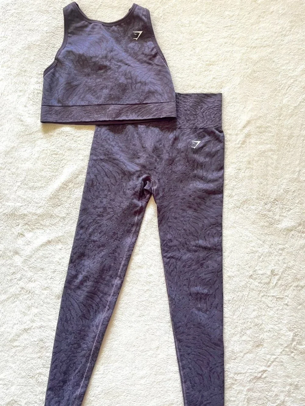 Gymshark Purple Pattern Matching Set | Scrunch Leggings S + Sports Bra M